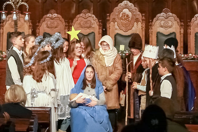Održana Božićna priredba učenika OŠ "10. oktobar"