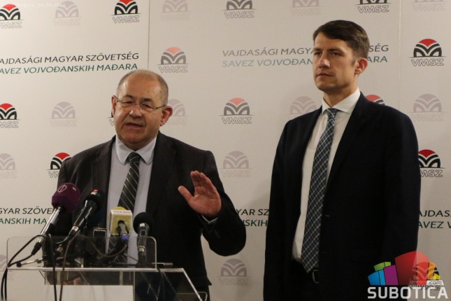 Izvodi iz matičnih knjiga od sada i dvojezično