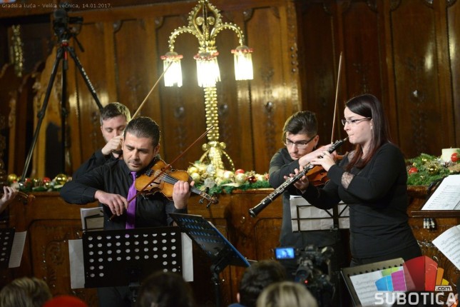 Hor "Sveti Roman Melod" i prijatelji Subotičane ostavili bez daha