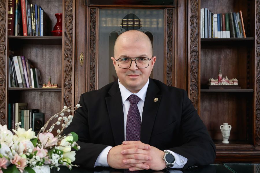 Uskršnje poruke gradskih čelnika i sveštenstva
