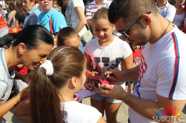 Štefanek i Kalinić na Olimpijskoj česmi