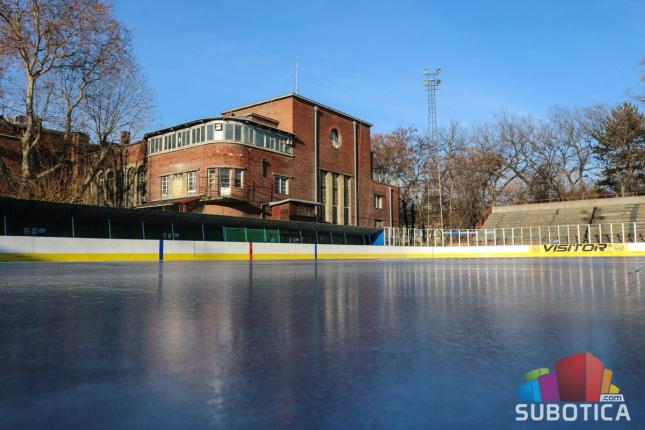 Početak klizališne sezone na Stadionu malih sportova od srede, 8. decembra
