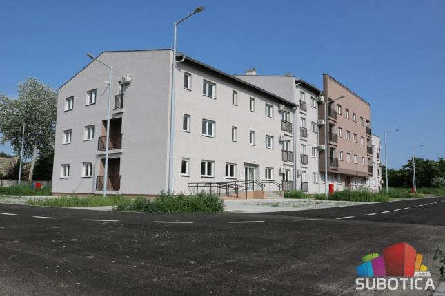 Izgradnja stanova za izbeglice u završnoj fazi