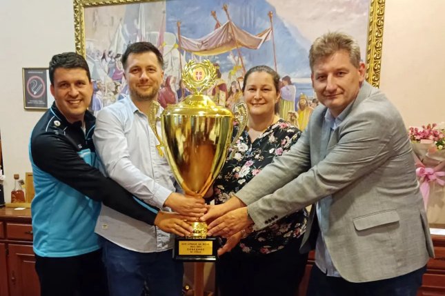 Fudbal: „Golubice“ podigle deseti trofej Kupa Srbije