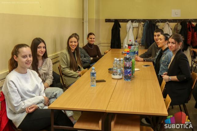 Ekonomska škola „Bosa Milićević“ domaćin Republičkog takmičenja iz Principa ekonomije