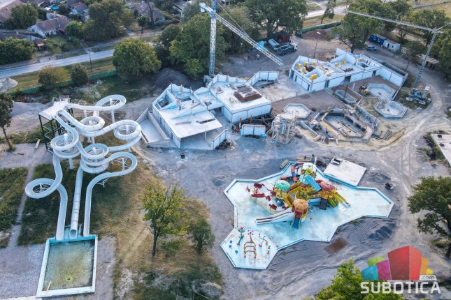 Bakić: Sledeće godine završetak Narodnog pozorišta i akva parka