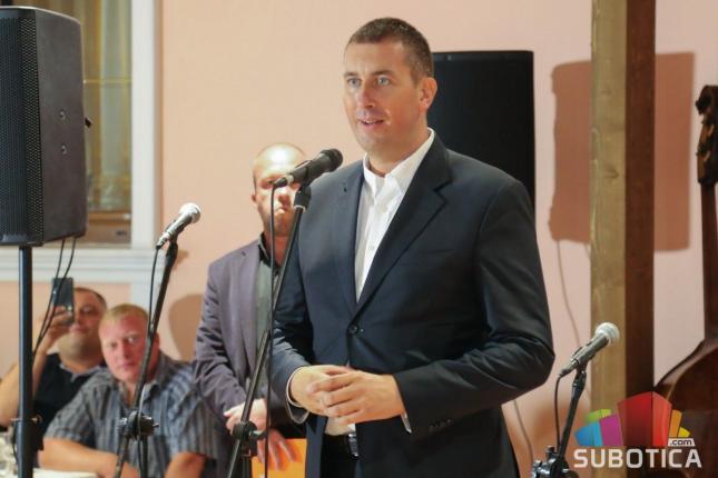 Konjički klub "Bačka" svečano obeležio vek postojanja