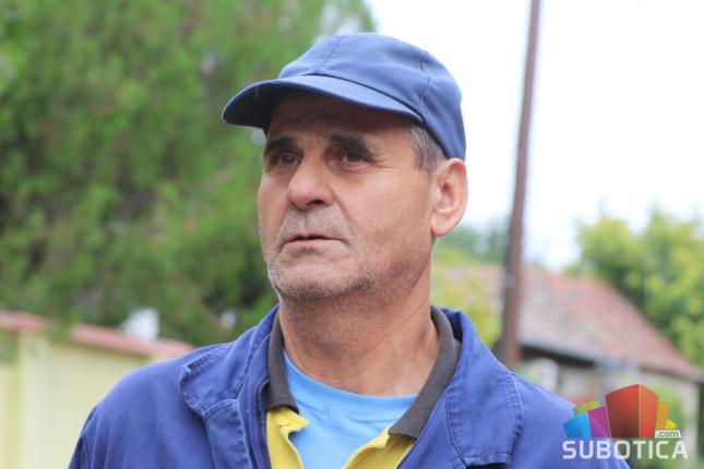 Stanovnicima Ozrenske ulice dojadilo da žive u blatu, traže tucanik i komunalnu infrastrukturu