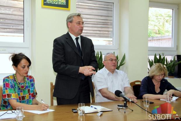 Neće biti izmeštanja azila za pse