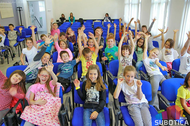 Održana promocija kreativnog pisanja i zbirke pesama i bajki za decu