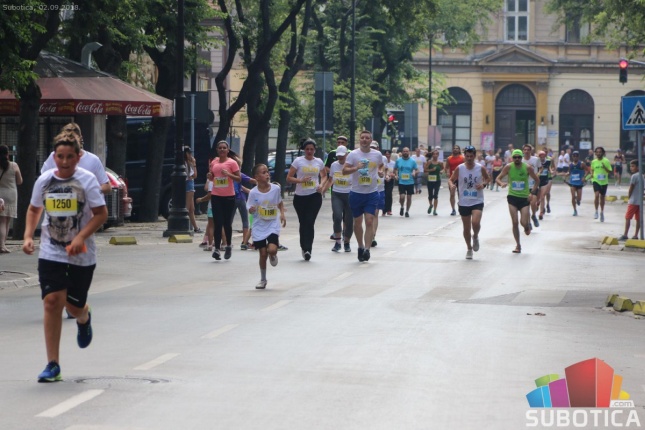 Zatvaranje ulica i promena režima saobraćanja u nedelju