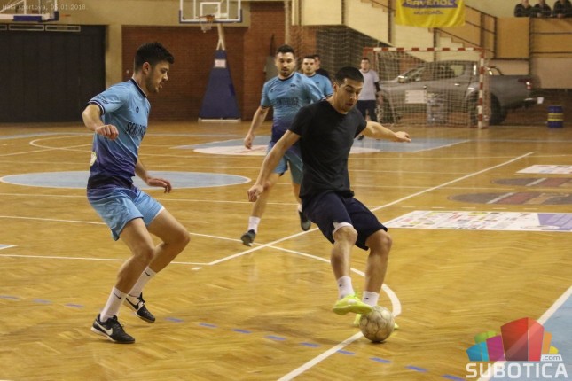 Mali fudbal: Lampone i Šeki enterijeri u finalu 45. Novogodišnjeg turnira