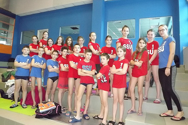 Plivanje: Novi uspesi, pregršt medalja i oboreni rekordi za takmičare Spartaka u Nišu i Novom Sadu