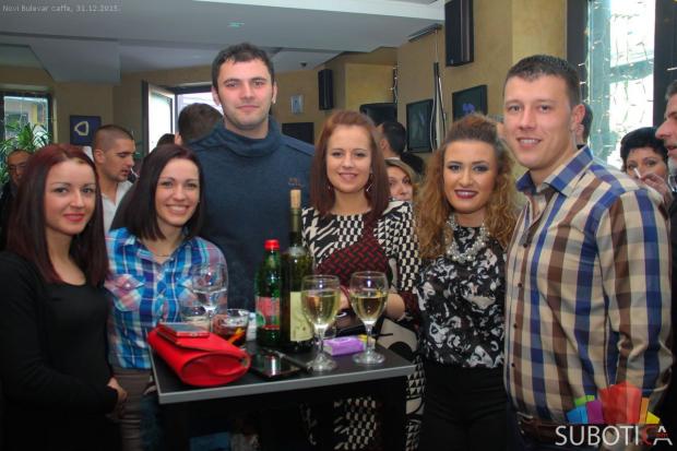 Dobra atmosfera na ispraćaju stare i dočeku Nove godine