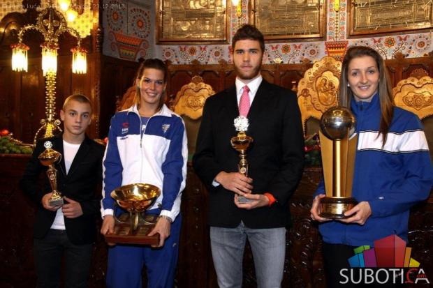 Najvrednija sportska priznanja odbojkašici Sofiji Medić i ŽFK "Spartak"