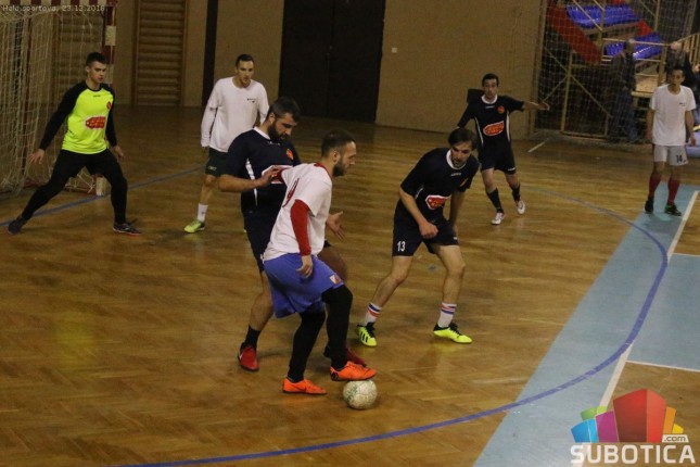 Mali fudbal: Osmina finala 46. Novogodišnjeg turnira u nedelju