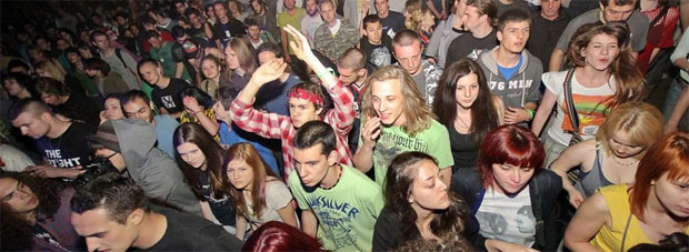 Počeo Trenchtown 2012 - Eva Braun, Eyesburn, Jinx na velikoj bini