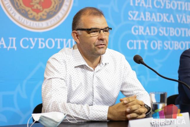 Jubilej ansambla "Ravnica" u znaku ljubavi