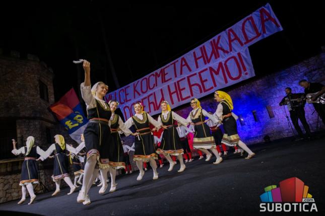 Humanitarni koncert „Za naš Orahovac“ prepun emocija