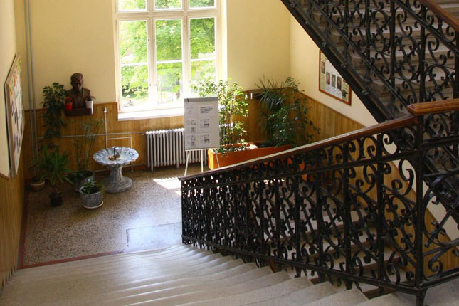 Hemijskoj školi odobrena sredstva za renoviranje fasade i unutrašnjosti