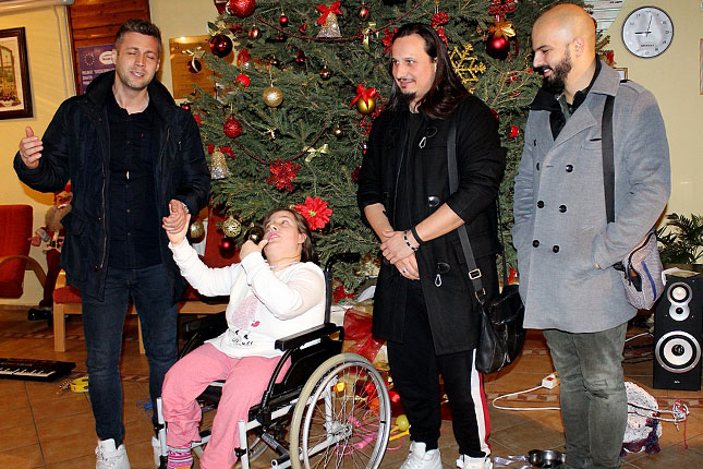 "Lexington bend" obradovao devojčicu iz Doma "Kolevka"