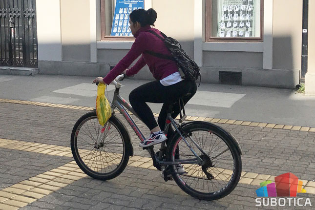 Počelo kažnjavanje za vožnju kroz pešačku zonu