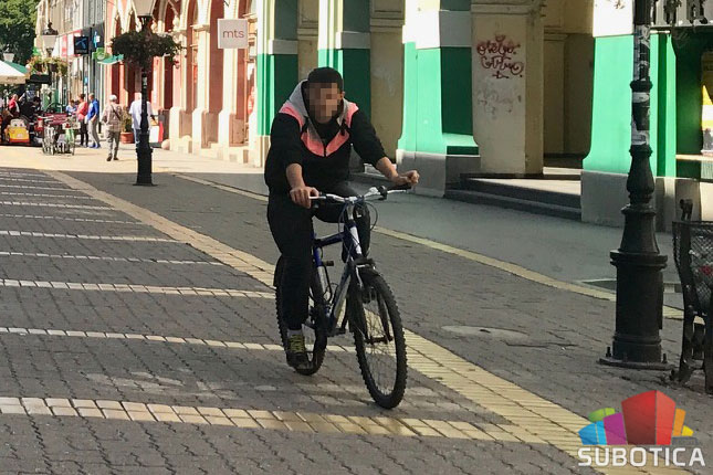 Počelo kažnjavanje za vožnju kroz pešačku zonu