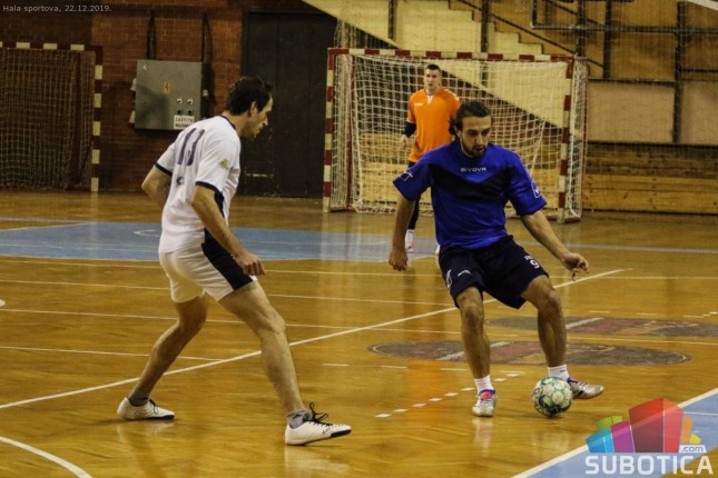 Mali fudbal: Četiri najbolje ekipe 47. novogodišnjeg turnira nastavljaju borbu za glavnu nagradu