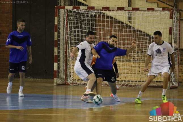 Mali fudbal: Četiri najbolje ekipe 47. novogodišnjeg turnira nastavljaju borbu za glavnu nagradu