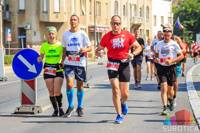 Nesvakidašnji trkački par pomera granice u sportu