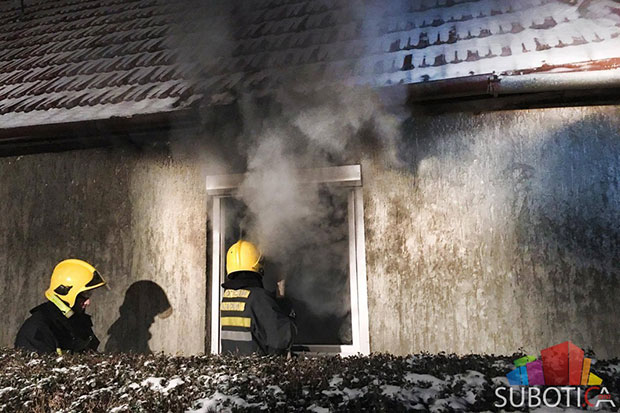 Pomahnitali um: Zapalio ženi kuću jer nije želela da trpi nasilje