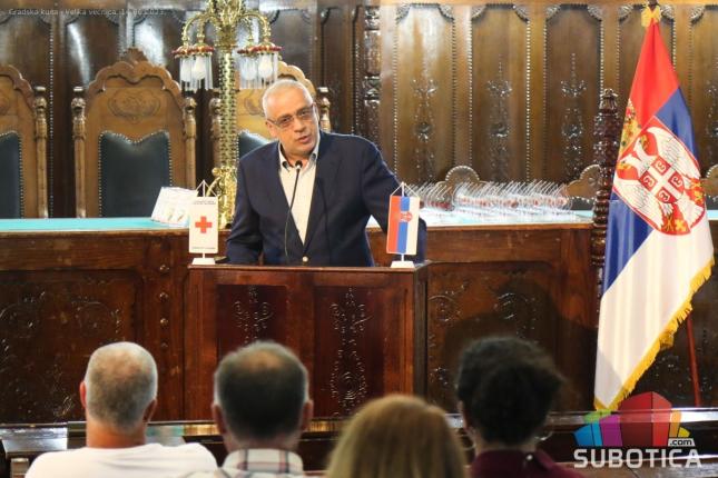 Nagrađeni jubilarni dobrovoljni davaoci krvi