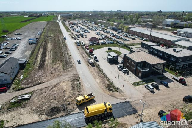 Privodi se kraju asfaltiranje dela Lošinjske ulice