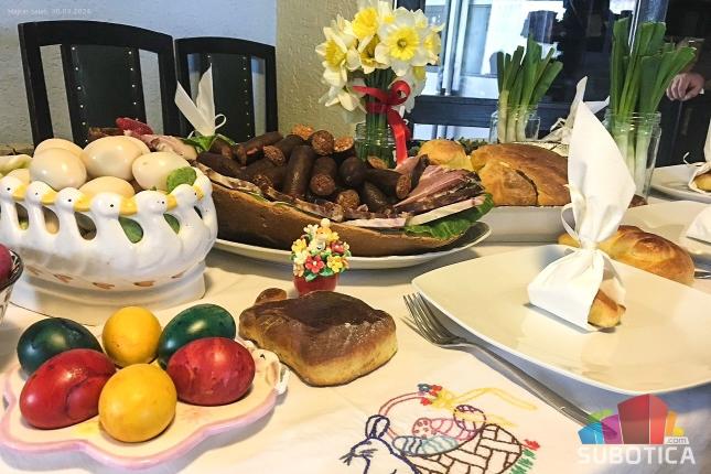 Katolički vernici danas proslavljaju Uskrs