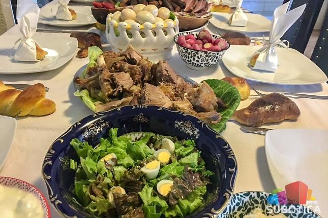 Katolički vernici danas proslavljaju Uskrs