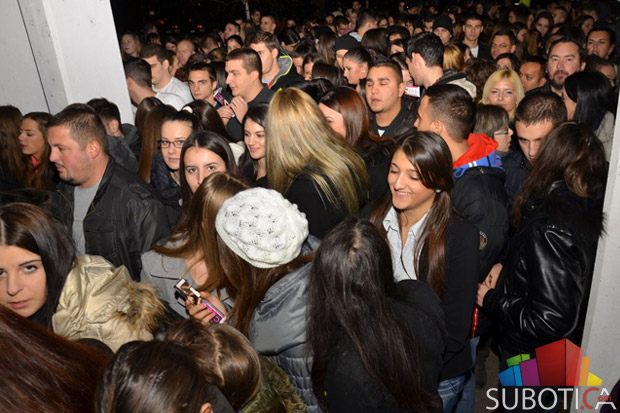 Ceca održala koncert pred više od 3.500 obožavalaca