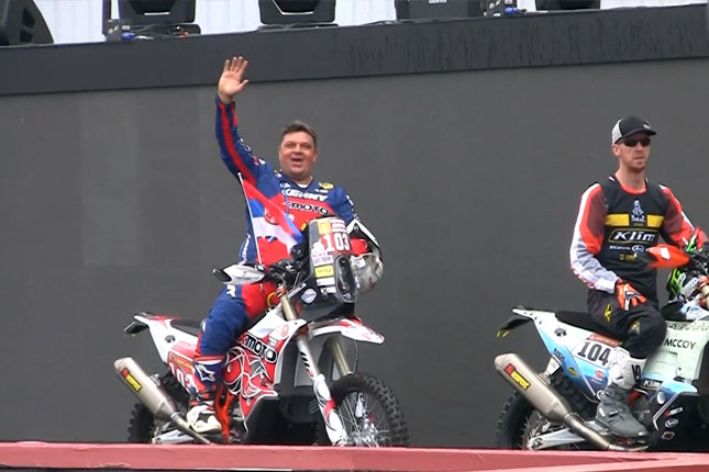 Počeo 42. Dakar, Sagmajster sa novim motorom po trinaesti put na prestižnom takmičenju