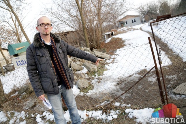 Psi kidišu na ljude i životinje