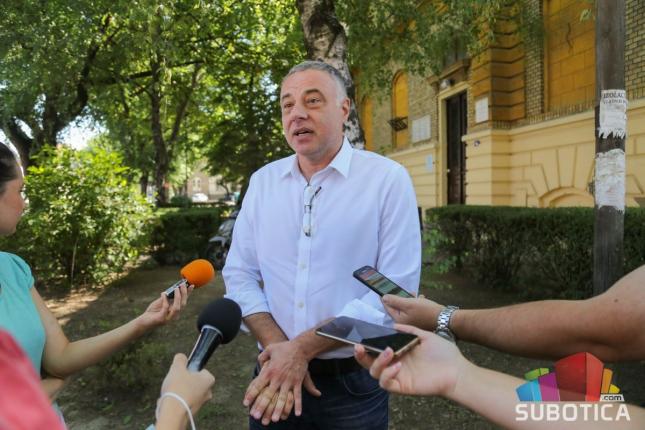 Neuspeo pokušaj uručenja vredne donacije školi "Ivan Milutinović"