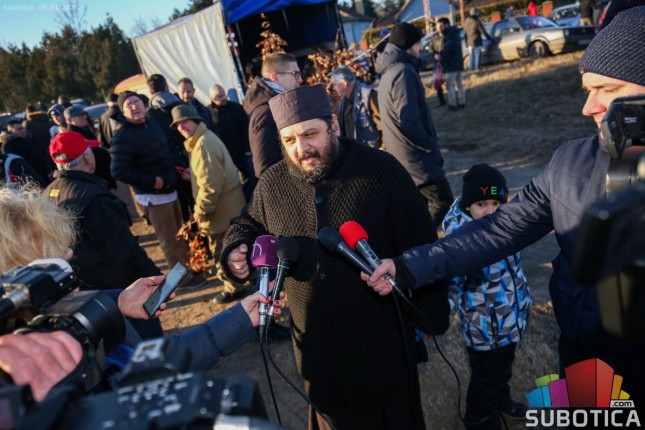 Tradicionalni odlazak po badnjak na Badnje jutro