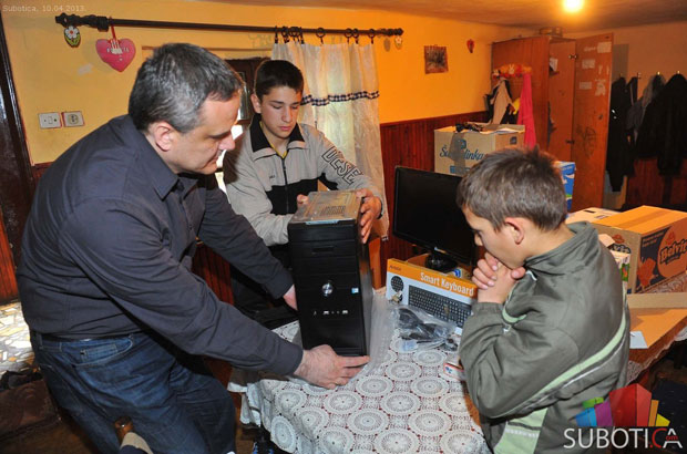 Nova akcija "Srce za decu": Ceca Kitić posetila porodice Vukotić i Kuktin