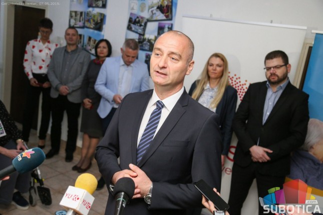 Otvoren Internet park u Gerontološkom centru