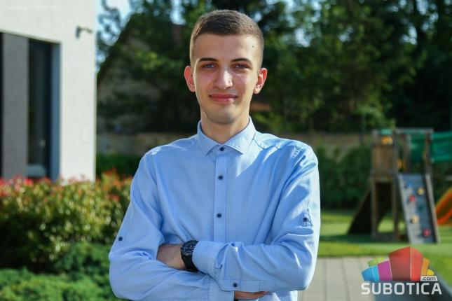 Organizacija "IT Subotica 2030" i ove godine nagradila najbolje subotičke srednjoškolce