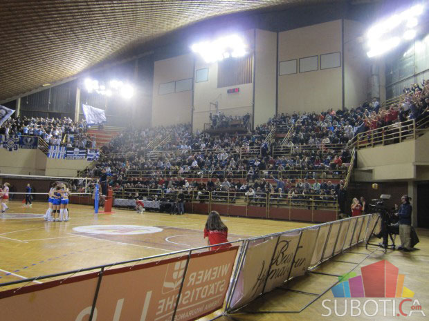 Poraz odbojkašica Spartaka od Crvene zvezde (2:3)