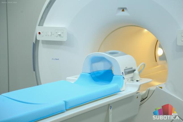 Početak rada aparata za magnetnu rezonancu i nabavka nove opreme obeležile godinu u bolnici
