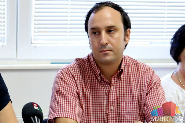 Novogodišnje odluke - šta su sugrađani poželeli u ovoj godini?