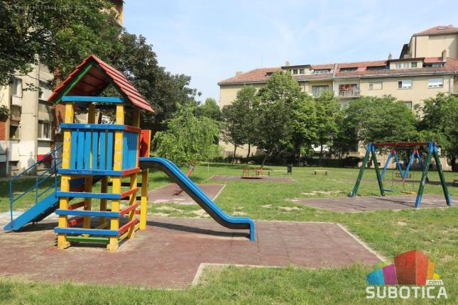 Igralište u naselju Tokio demolirano po treći put u poslednjih godinu dana