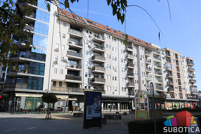 Delu građana radijatori mlaki, "Toplana" poručuje da je grejanje skladu sa gradskom Odlukom