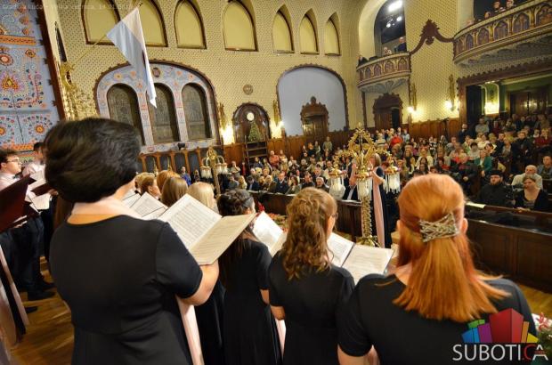 Crkveni hor „Sveti Roman Melod“ održao koncert za pomoć Aleksandru Šešliji