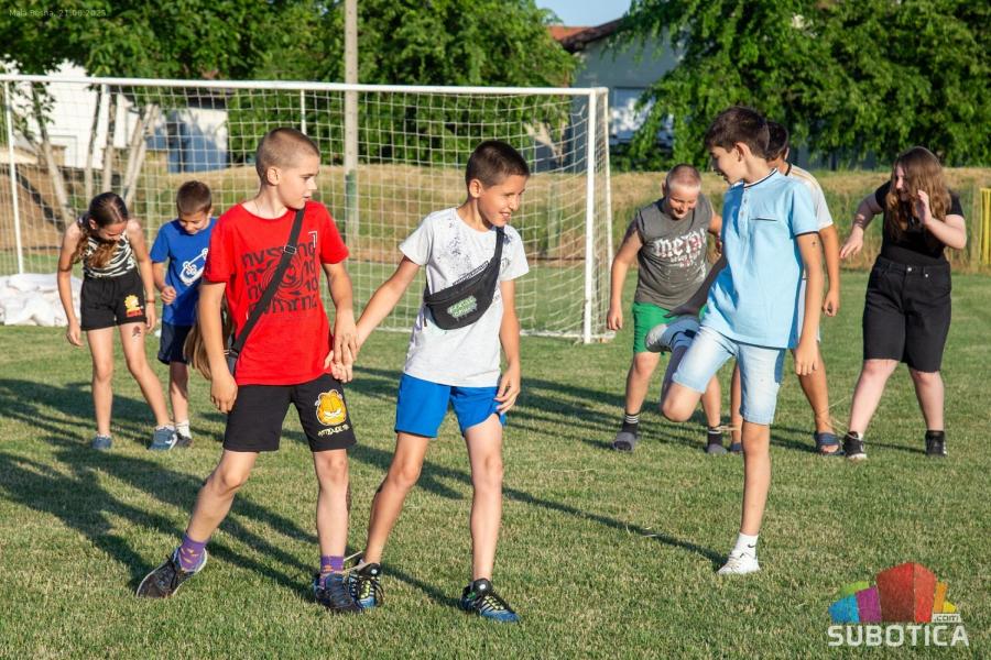Palačinka dan: kraj školske godine uz igru, osmehe i omiljenu poslasticu